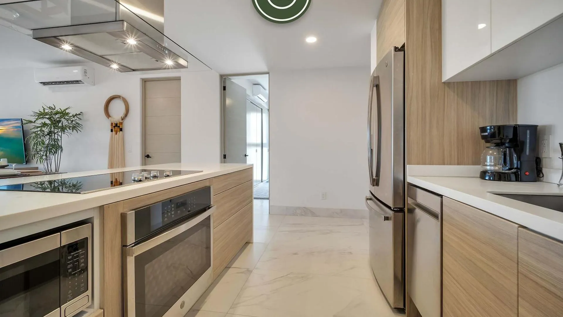 Апартаменты New Condo Right Next To The Beach - Pool Кабо-Сан-Лукас