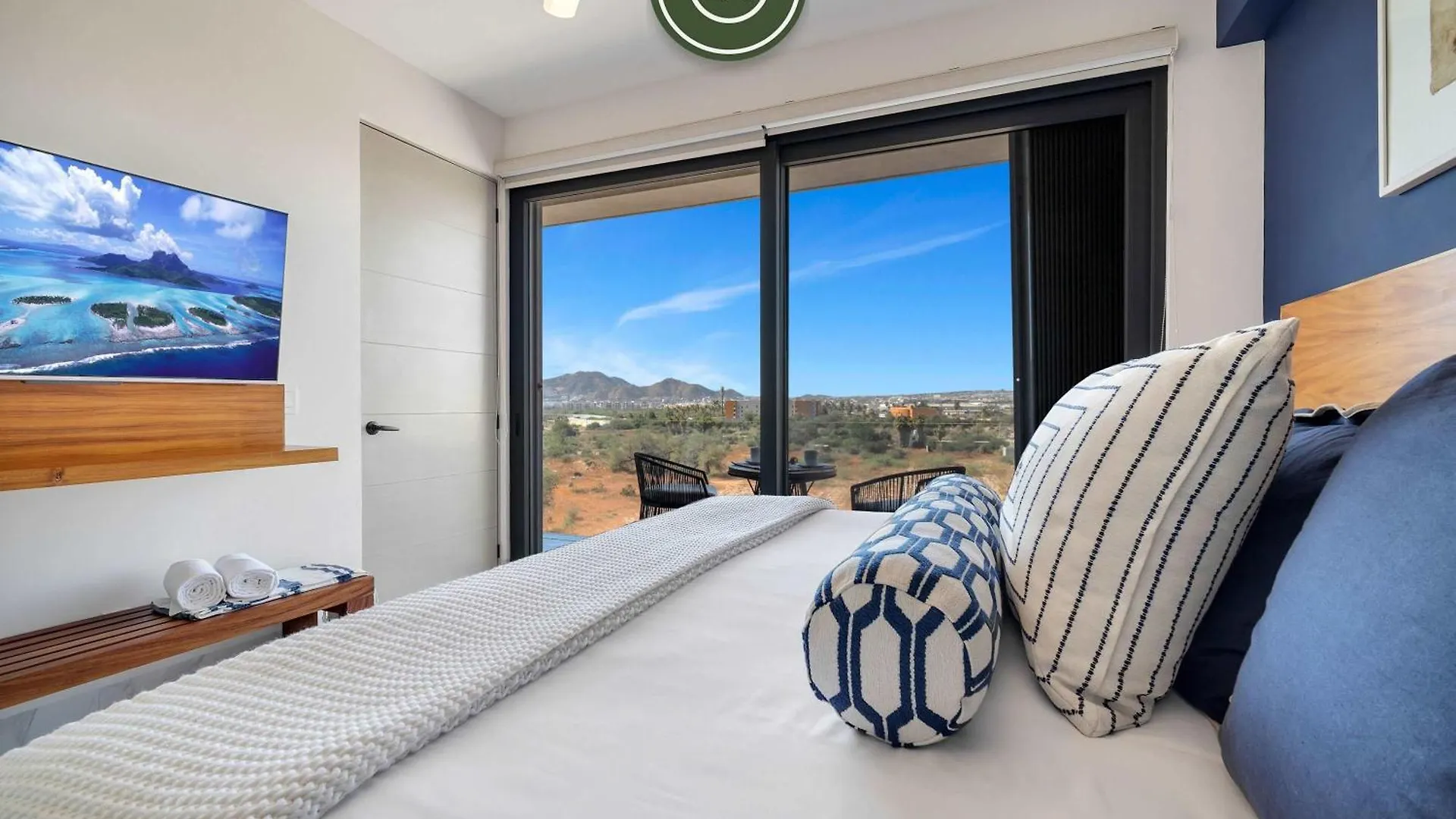 Апартаменты New Condo Right Next To The Beach - Pool Кабо-Сан-Лукас